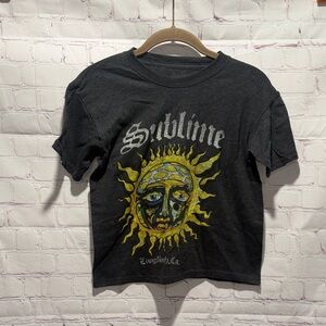 Sublime Dark Gray Graphic Crop Tee with Yellow Sun Motif Woman’s Size XS